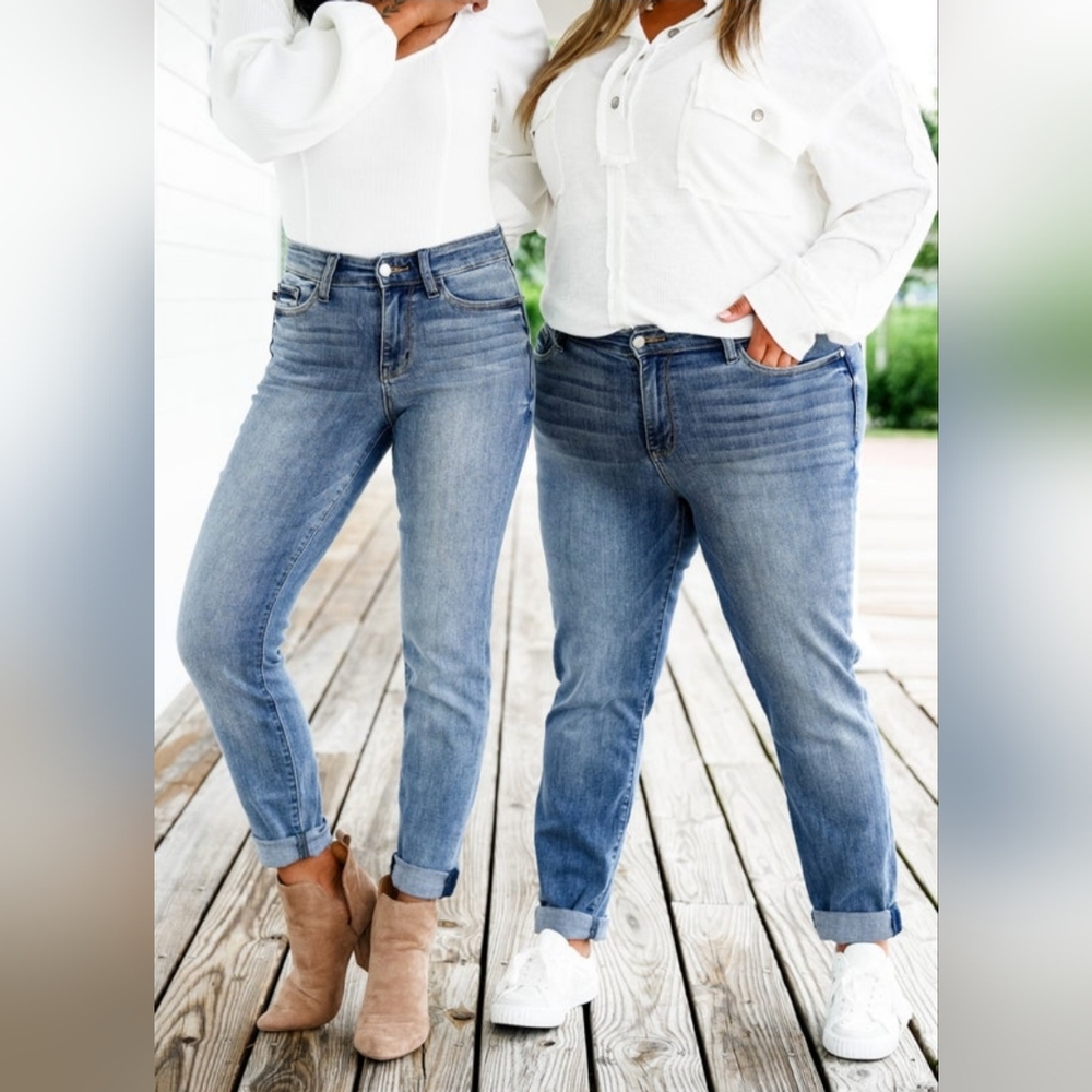 Medium Wash Slim Jeans - Picture 6 of 6
